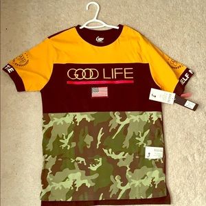 BRAND NEW** MENS FASHION T-SHIRT